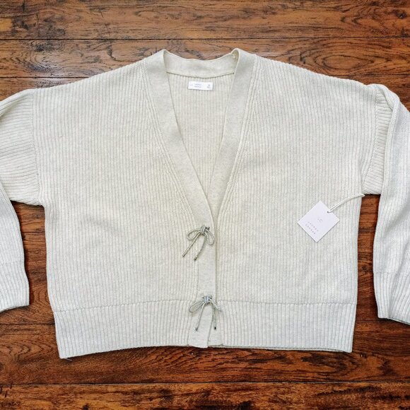 LAUREN CONRAD Women's Knitted V-Neck Sweater. Size XL - Picture 3 of 6